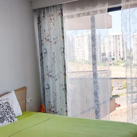 Edi House شقة